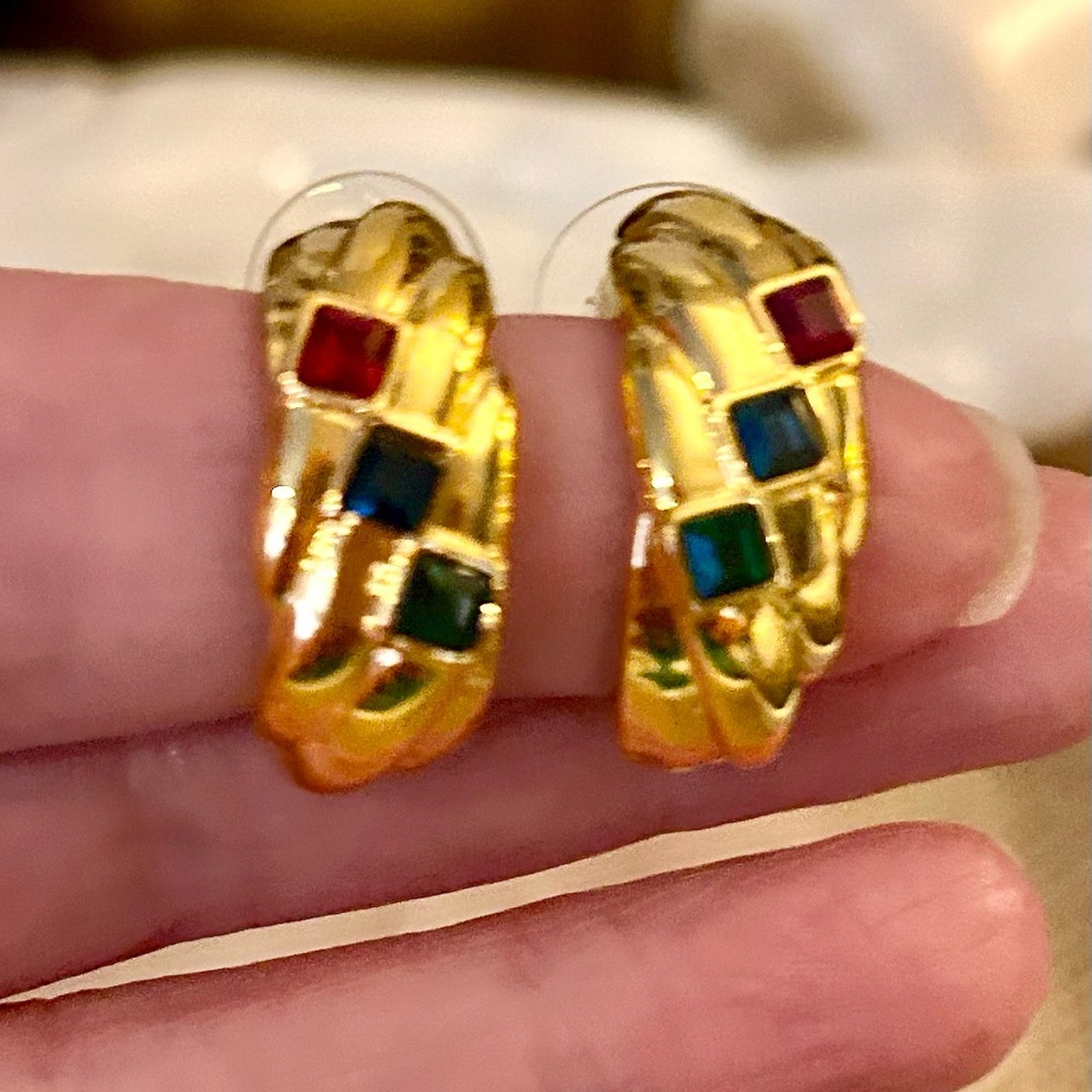 Mughal Color Stones on Gold Semi-Hoop Earrings 1990’s - Picture 6 of 8